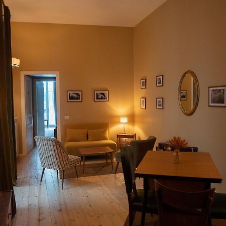 Casa Vayu - Rooms & Garden เนเปิลส์ ภายนอก รูปภาพ