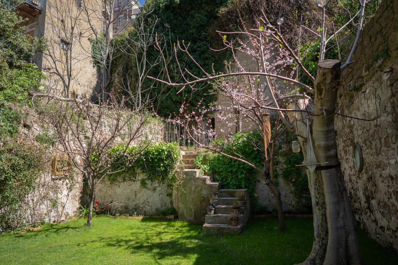 Casa Vayu - Rooms & Garden เนเปิลส์ ภายนอก รูปภาพ