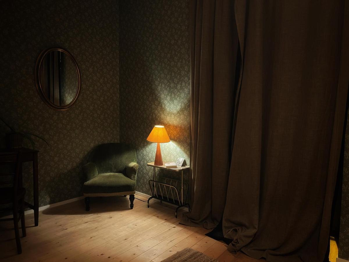 Casa Vayu - Rooms & Garden เนเปิลส์ ภายนอก รูปภาพ