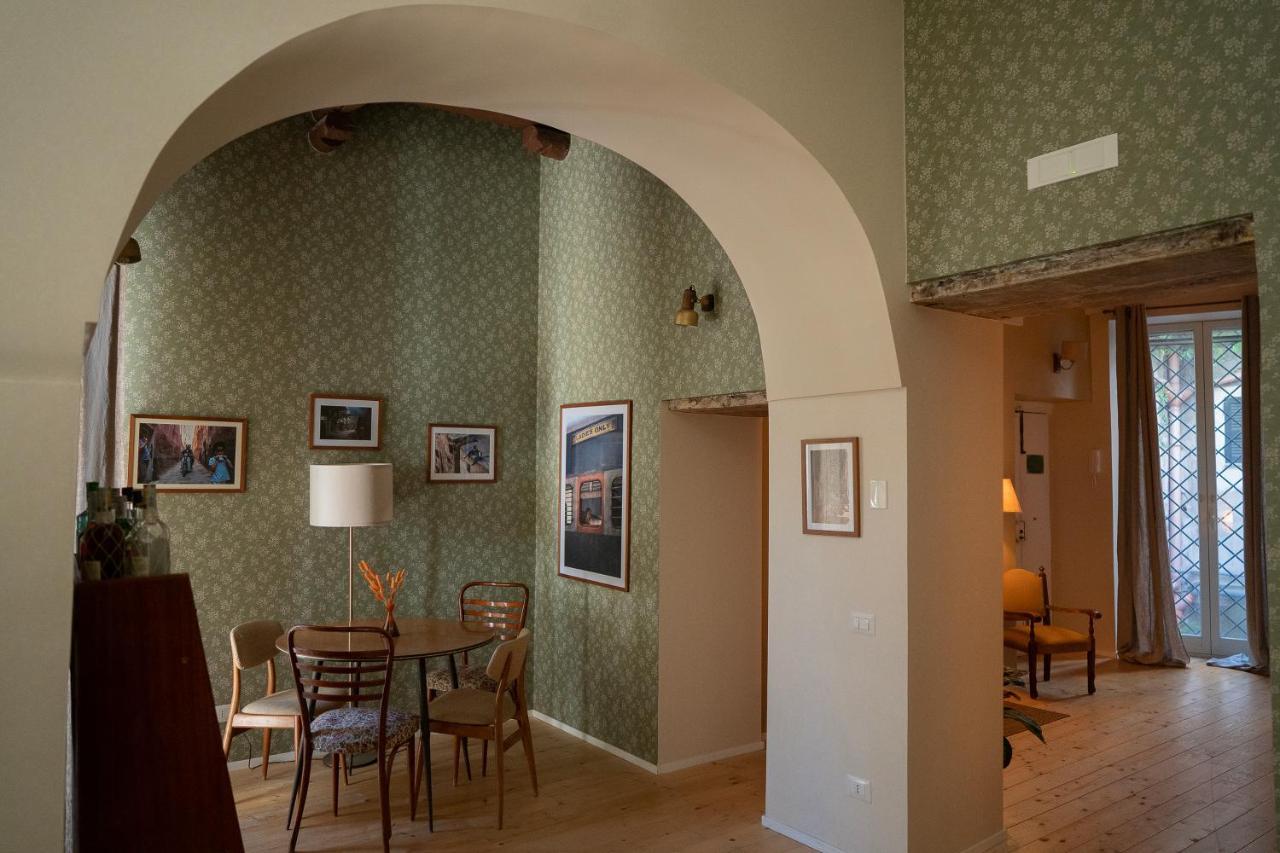Casa Vayu - Rooms & Garden เนเปิลส์ ภายนอก รูปภาพ