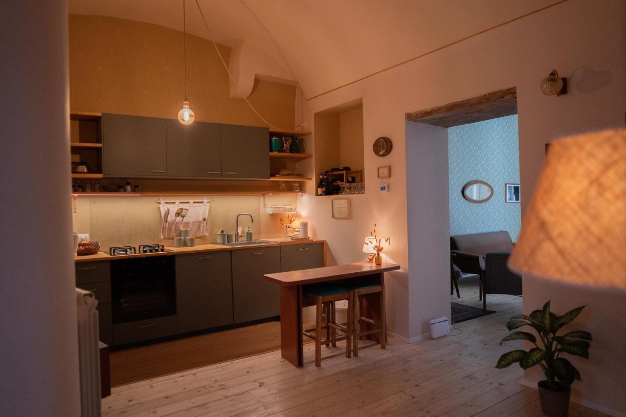 Casa Vayu - Rooms & Garden เนเปิลส์ ภายนอก รูปภาพ